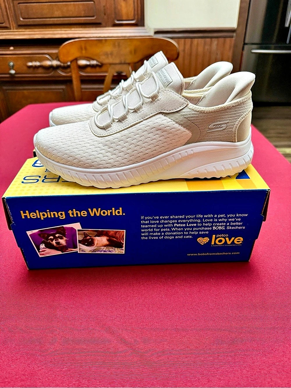 Skechers BOBS Sport Squad Chaos Slip-Ins Women’s 6.5 Off White Memory Foam
